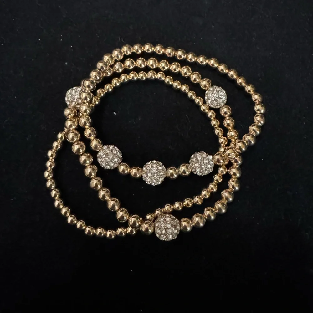 NWOT House of Harlow 1960 Gold Beaded Stretch Bracelet with Crystal Pave Accents